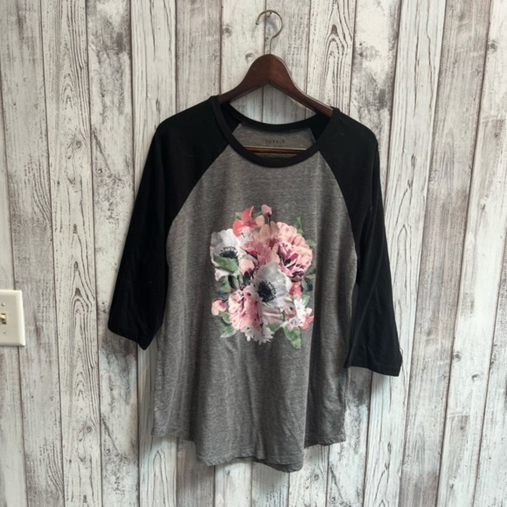 Torrid classic fit baseball tee black/gray size 0